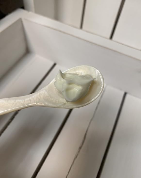 Glycolic Lemon Treatment Cleanser with Goat's Milk, Lemon Peel and Hyaluronic Acid