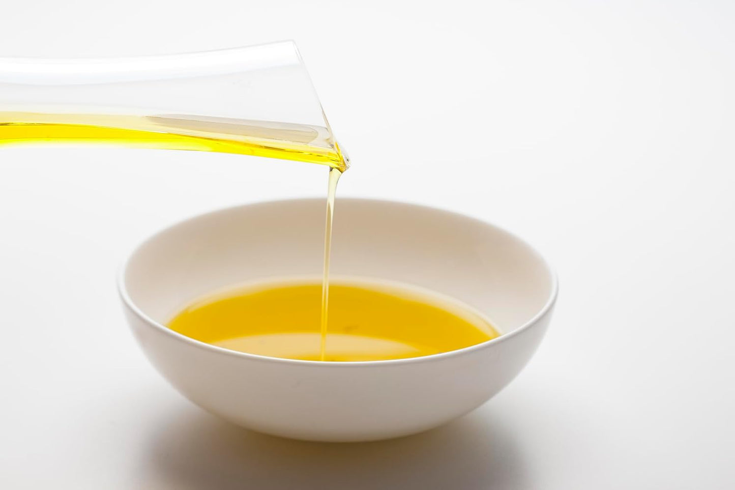 ZOE Extra Virgin Olive Oil 1L (33.8 fl oz) | Freshly Harvested, First Cold-Pressed Spanish EVOO | High Polyphenol, Hand-Selected Olives from Spain | BPA-Free Tin