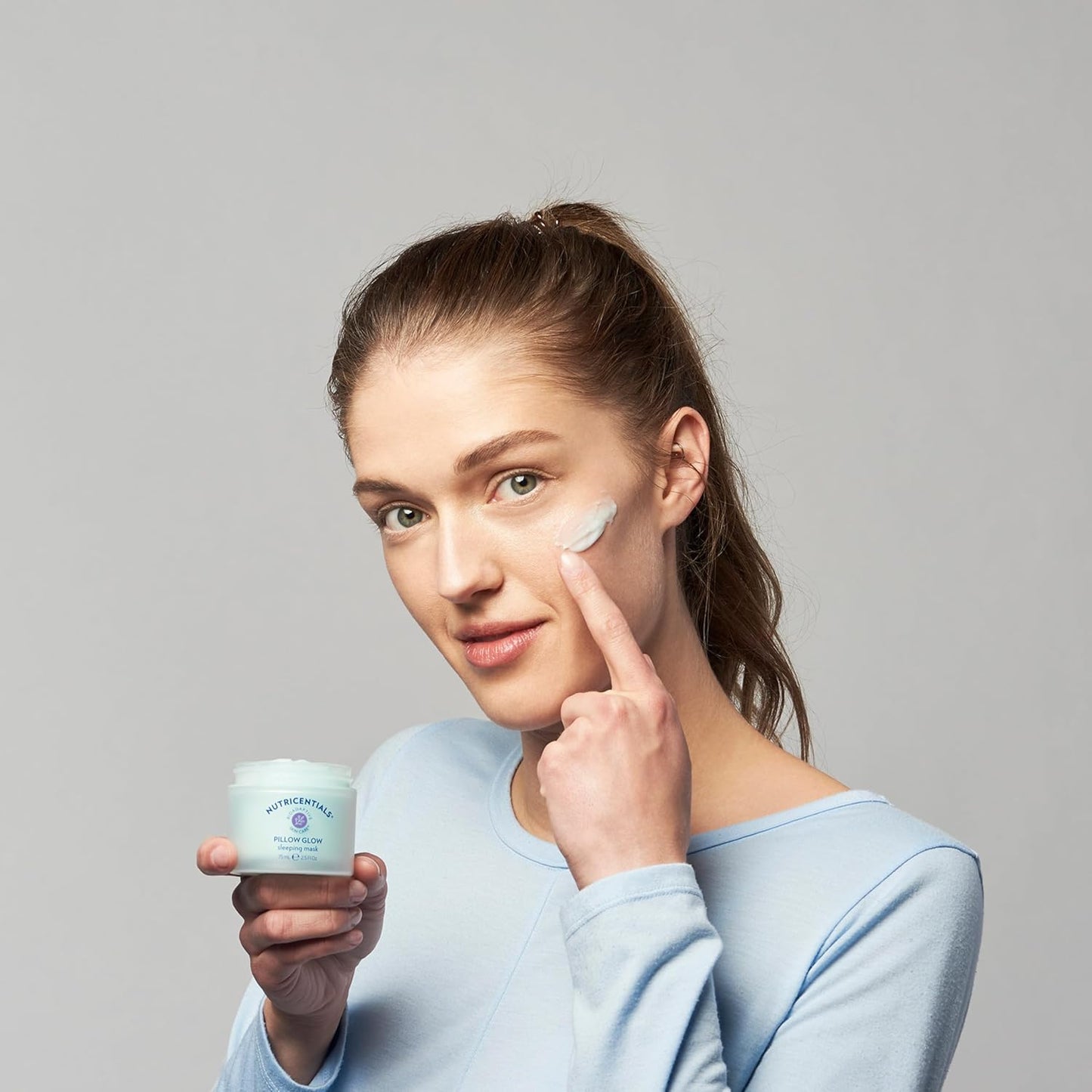 NuSkin NUTRICENTIALS Pillow Glow Sleeping Mask | Overnight Hydration | Bioadaptive Botanical Complex | Red Algae | Apple Extract | Deep Sea Water | Skin Glowing & Pore Minimizing | 2.5 Fl Oz | 2 Pack