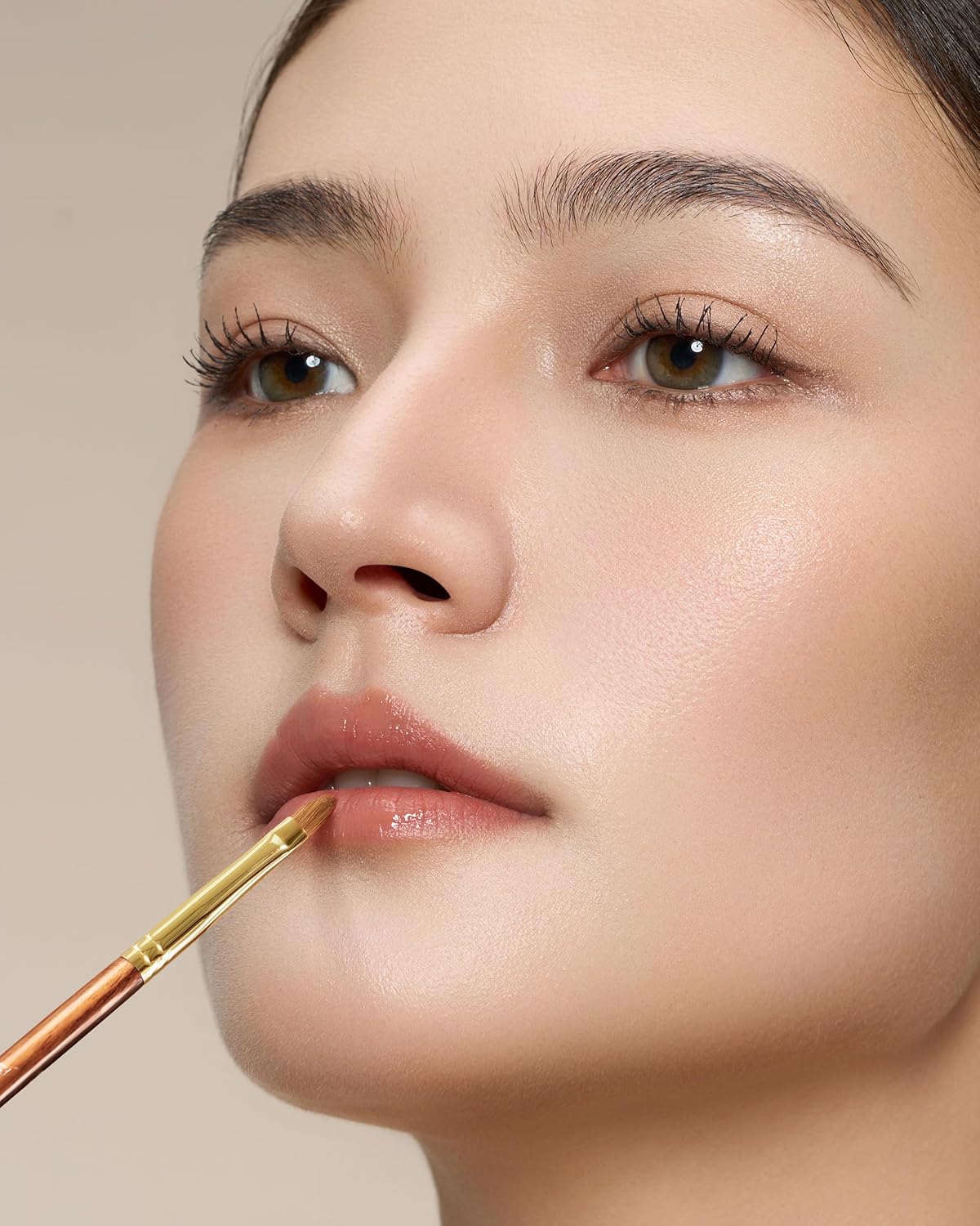 Desert Oak Series Almond Arc Lip Definer - Premium Weasel Hair for Precise Lip Lining & Blending, Luxury Bubinga Handle (CM 208)