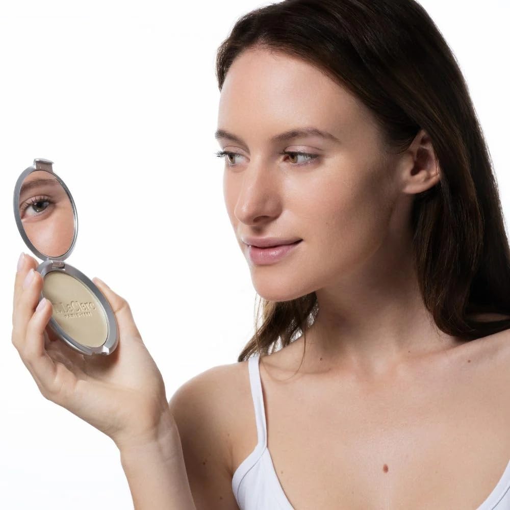 T.LeClerc Rice Compact Powder – Anti-Aging Pressed Powder with Brown Rice Ferment – Long-Lasting Natural Matte Finish – Moisturizing | Non-Comedogenic Face Powder (SAFRAN, 9G)