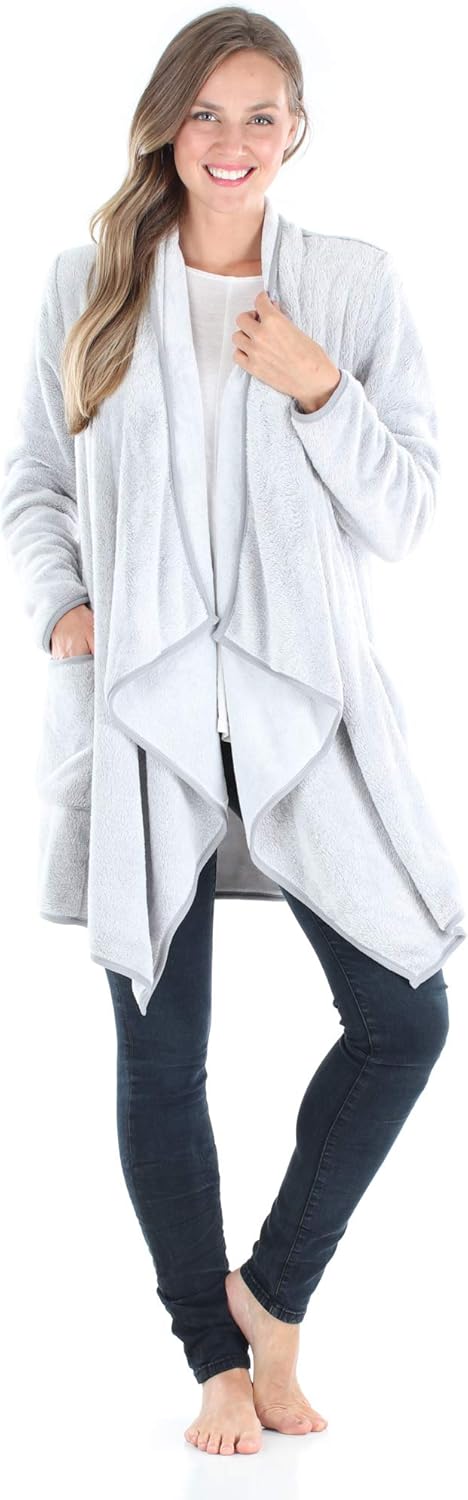 Sleepyheads Women's Fleece Long Sleeve Robe Sherpa-Lined Hooded Bathrobe…