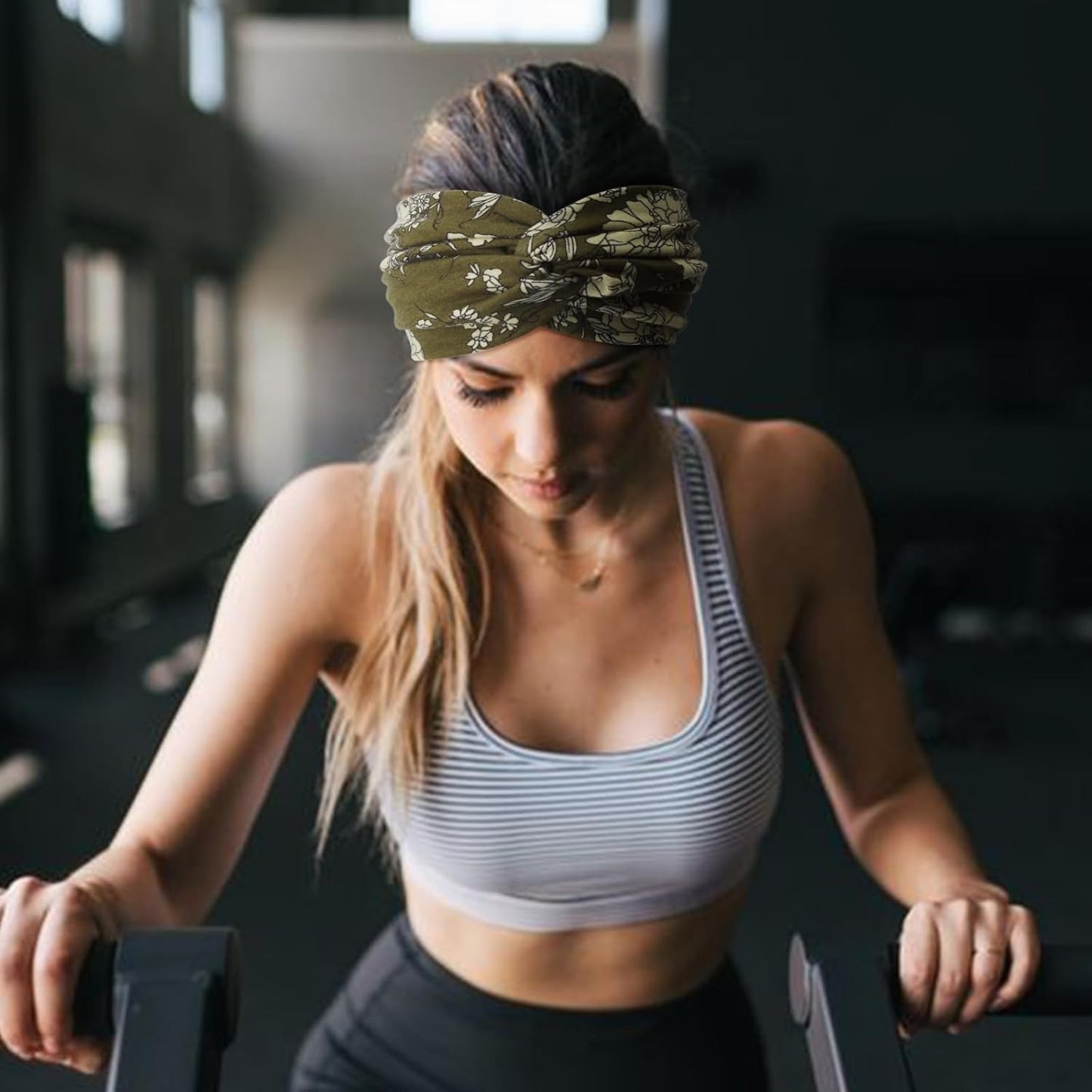 DRESHOW 4 Pack Turban Headbands for Women Wide Vintage Head Wraps Knotted Cute Hair Band Accessories