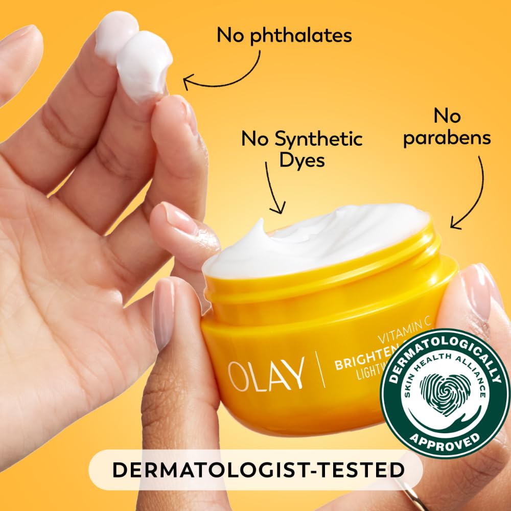 Olay Regenerist Vitamin C Face Moisturizer, Bright & Even Lightweight Cream for Women - Brightens, Hydrates, Evens Tone + Texture, Glowing Skin Care - Recyclable Sustainable Eco Jar, Non-Greasy, 2 Oz