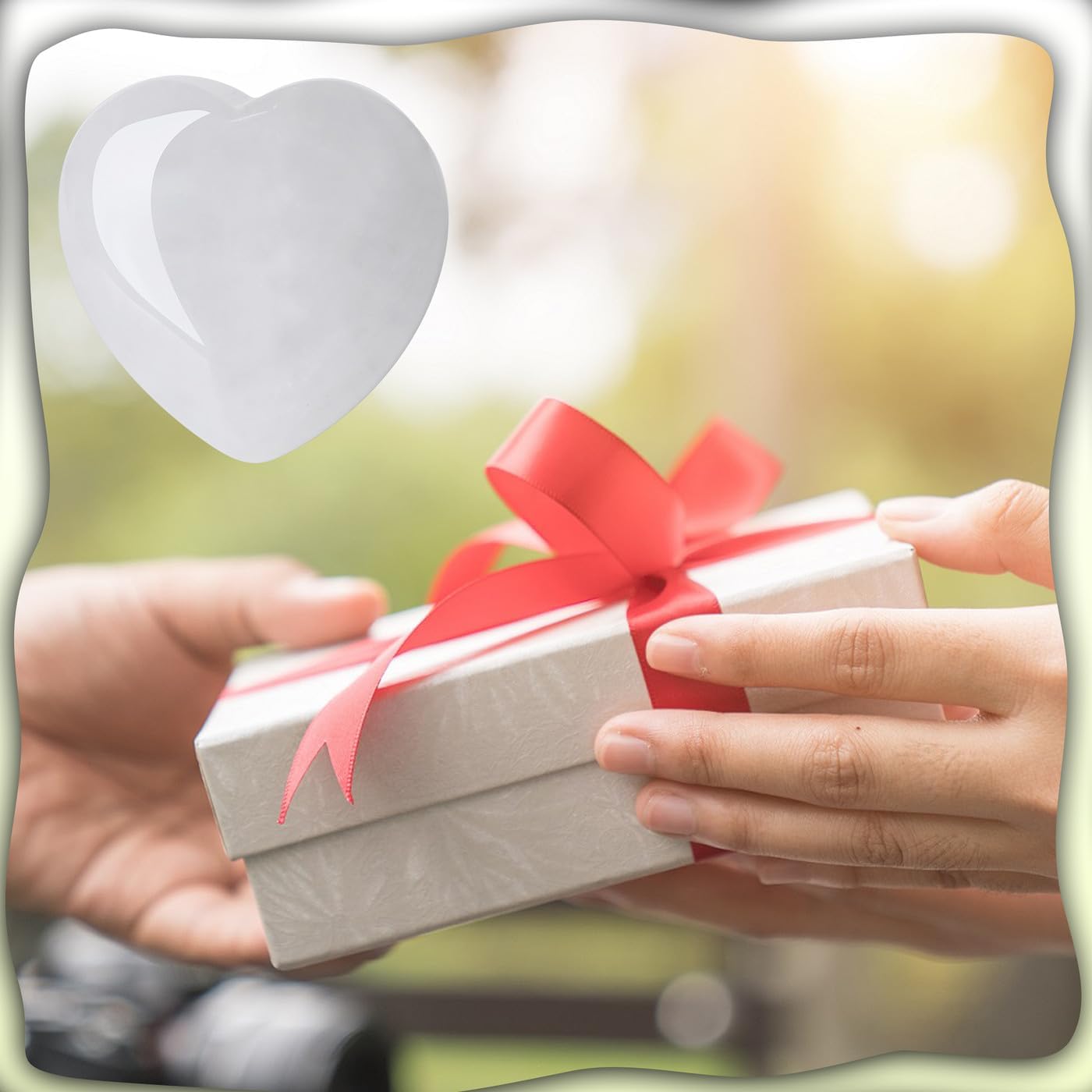 MAIBAOTA 60 mm Clear Quartz Crystal Large Heart Love Stone Healing Crystals Heart Stone for Women Natural Reiki Gemstone Polished Heart Shaped Rocks Meditation