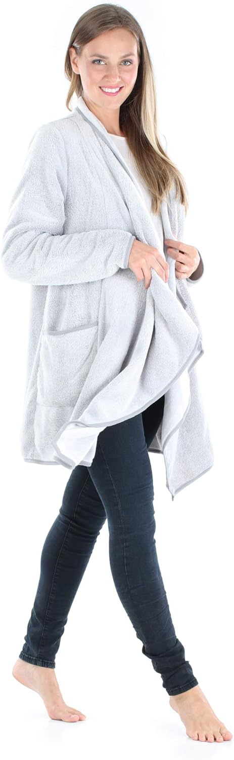 Sleepyheads Women's Fleece Long Sleeve Robe Sherpa-Lined Hooded Bathrobe…