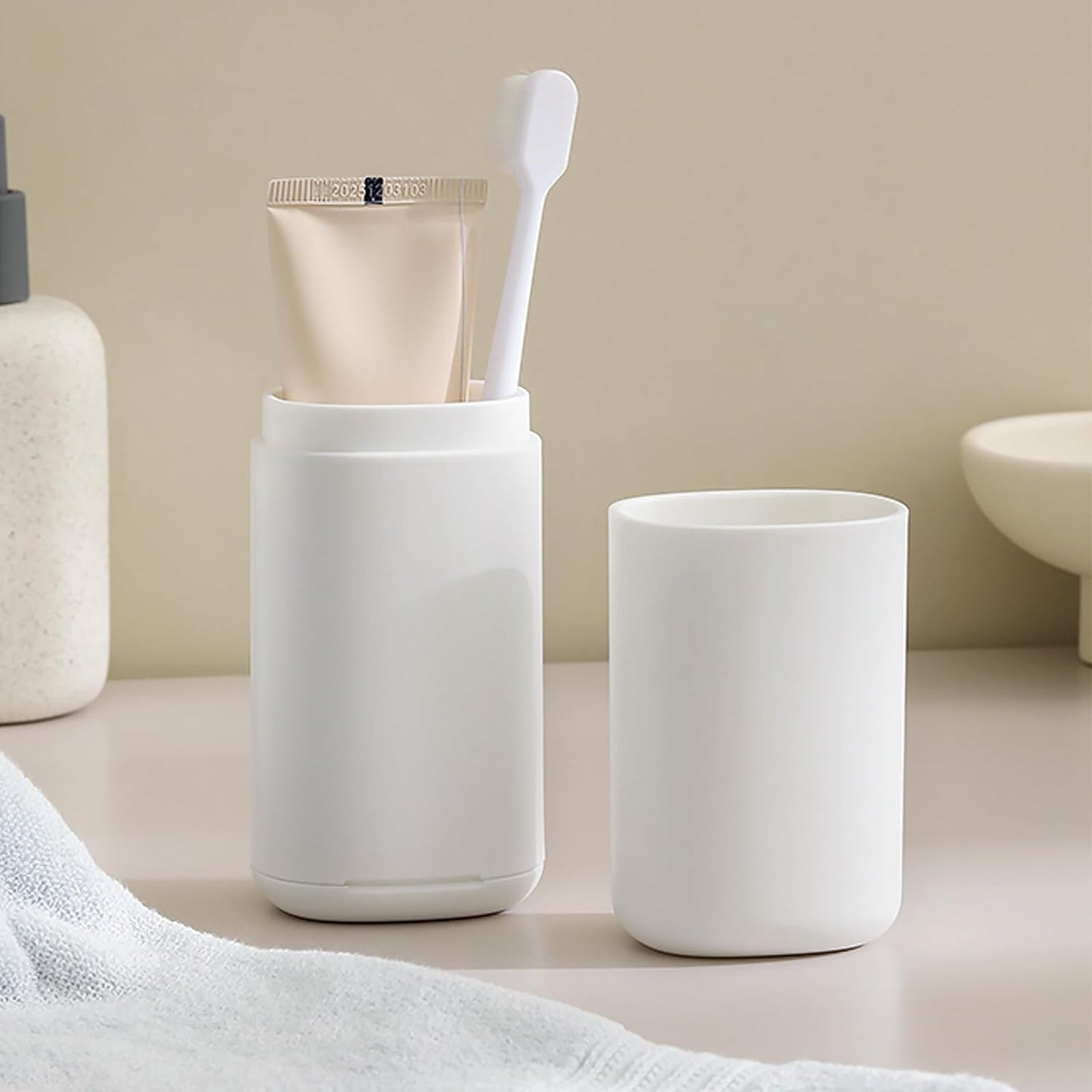 Travel Toothbrush Holder, Toothbrush Travel Case, Multifunctional Dustproof Toothbrush Cover, Portable Toothbrush Case Suitable for Business Camping Travel or Daily Use （1Pack）