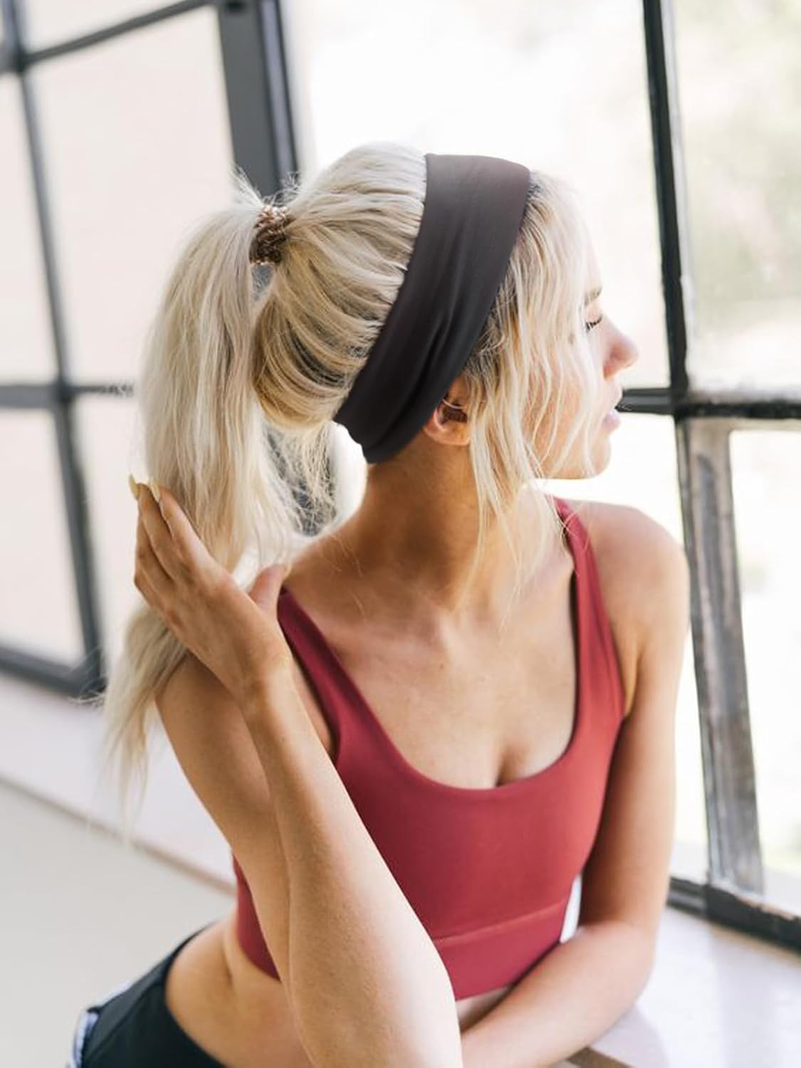 DRESHOW 8 Pack Headbands for Women Yoga Knotted Headbands Elastic Criss Cross Hair Accessories Sports Head Wrap Non Slip