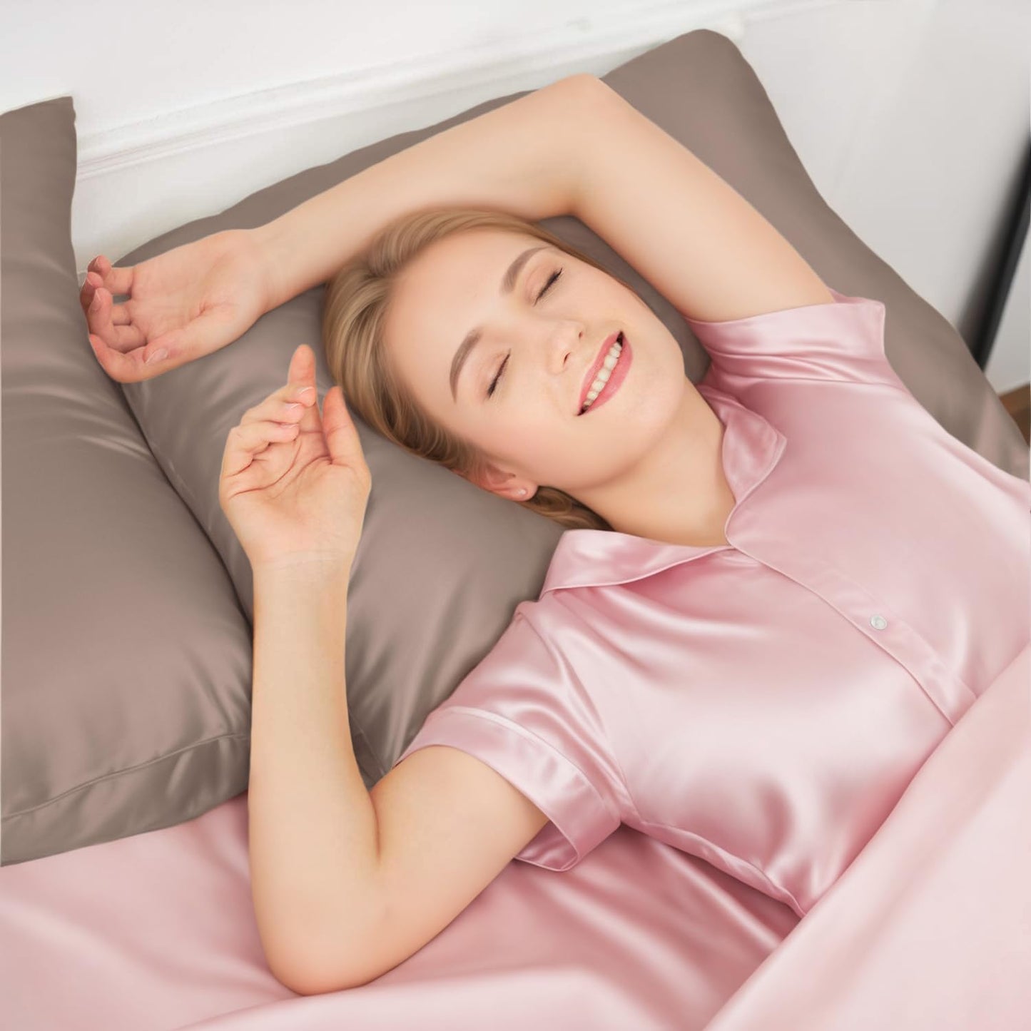 INSSL Mulberry Silk Pillowcase for Hair and Skin Health,Natural Silk Pillow Cover with Hidden Zipper Both Side Silk1 pcs (Light Coffee, Queen 20"x 30")