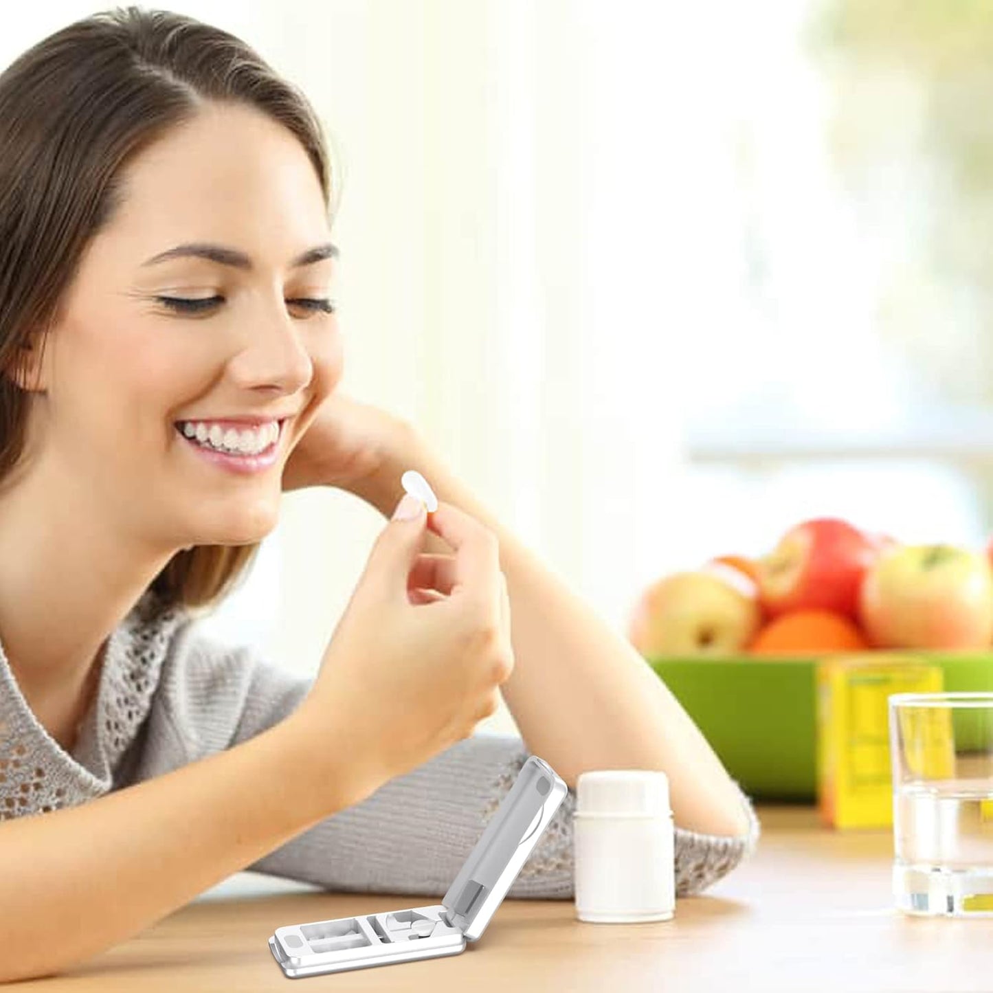 Pill Cutter with Auto Centering Device, Aluminum Pill Splitter with 316L Stainless Blade, Genuine Leather Case, Professional Pill Splitter for Cutting Small Pills or Large Pills (Silver)