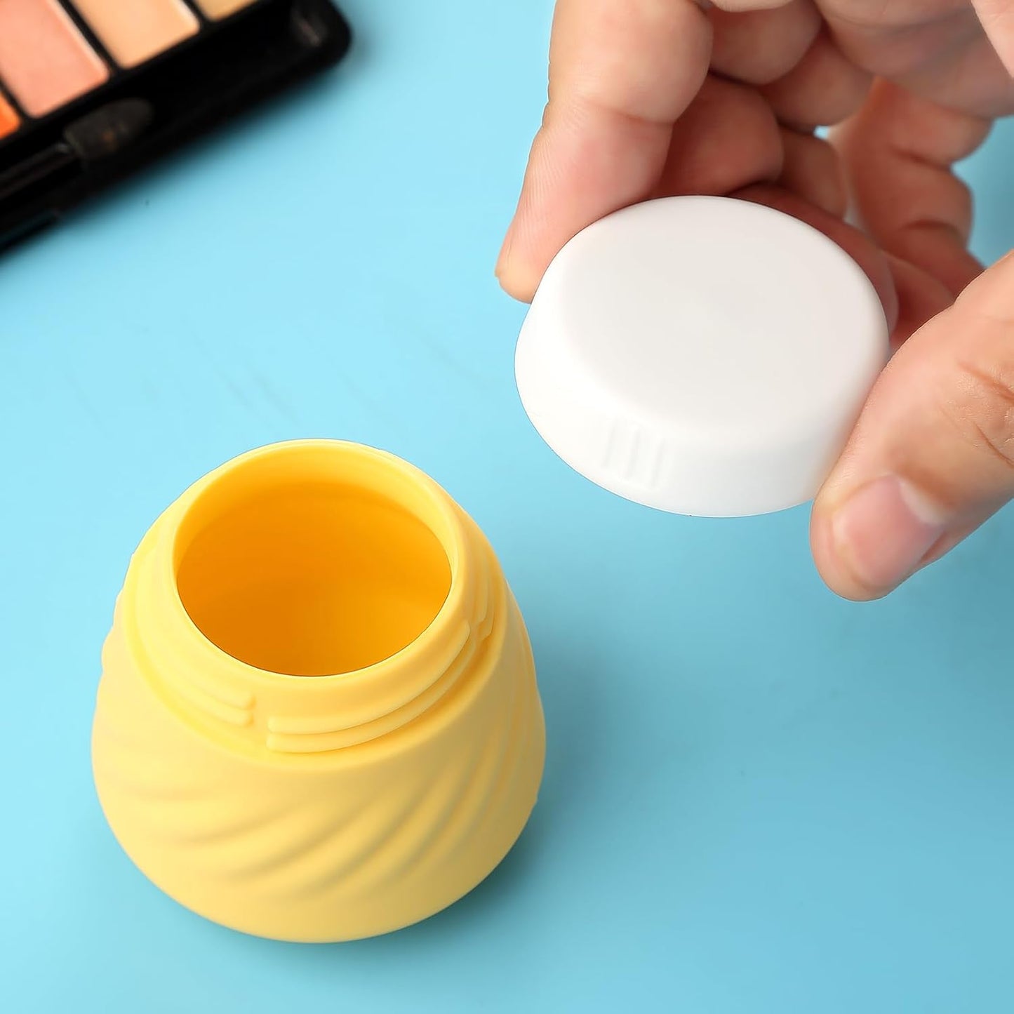 Gemice Travel Containers for Toiletries, Silicone Cream Jars TSA Approved Travel Size Containers with Toiletry Bag, Wide Mouth Leak-proof Travel Accessories with Lid for Cosmetic Cream (4 Pack)