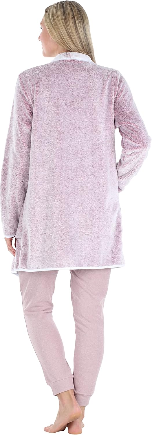 Sleepyheads Women's Fleece Long Sleeve Robe Sherpa-Lined Hooded Bathrobe…