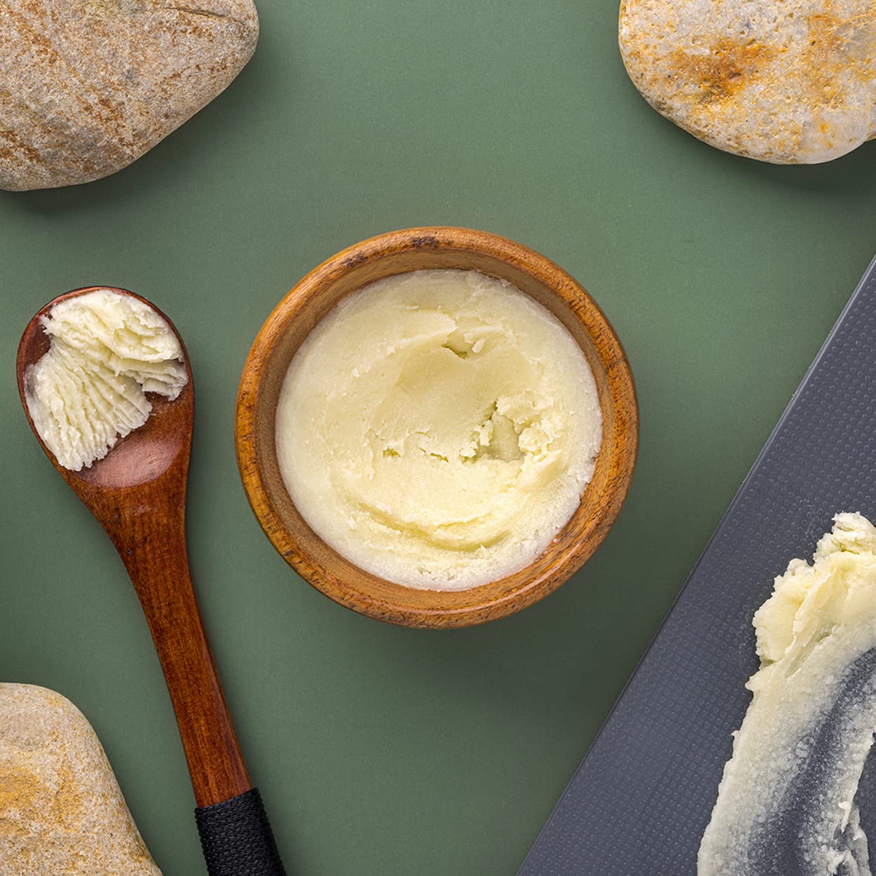 Ora's Amazing Herbal Ultra Healing Body Butter, Intensive Moisturizer For Dry Skin, Spearmint & Bergamot Essential Oil, 2 oz, Peppermint Field Scent