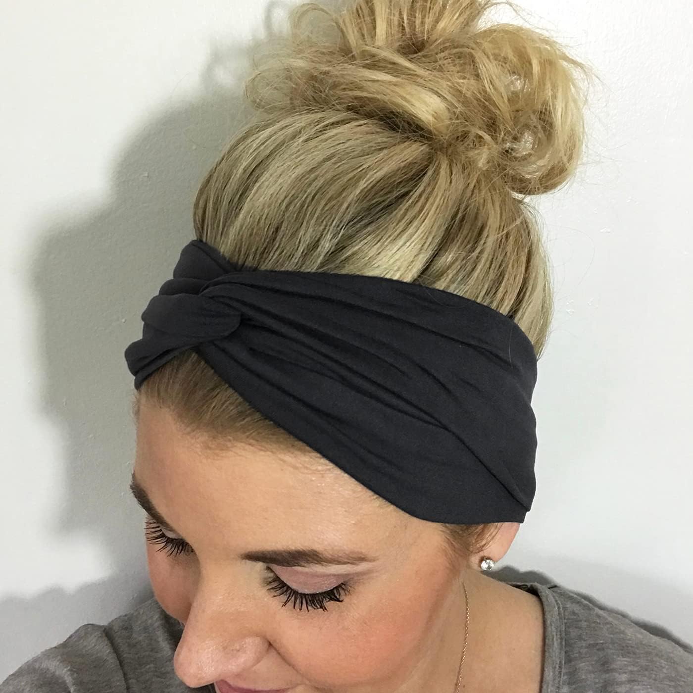 DRESHOW 8 Pack Headbands for Women Yoga Knotted Headbands Elastic Criss Cross Hair Accessories Sports Head Wrap Non Slip