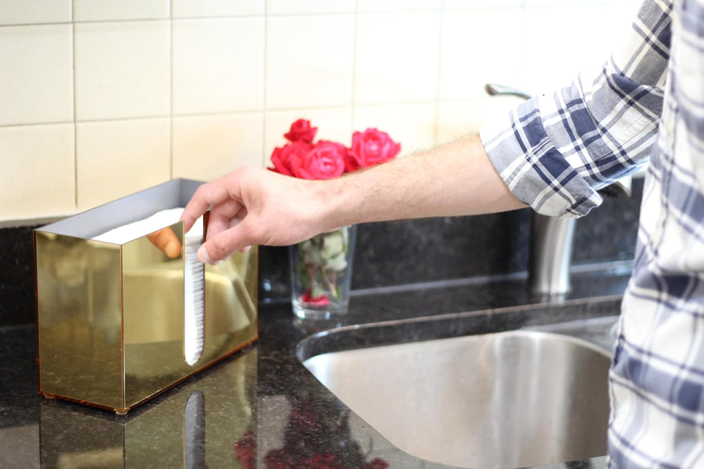 Paper Towel Dispenser Countertop, Gold Paper Towel Holder Countertop, Acrylic Folded Napkin Holder for Kitchen, Countertop Multifold C-Fold, Z-Fold, Trifold Paper Hand Towel Dispenser for Bathroom