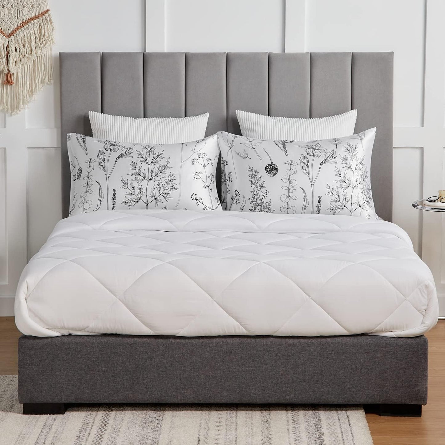 EXQ Home Pillowcase Silky Satin Pillowcase for Hair and Skin,Soft Cooling Printed Pillow Cases Queen Size Set of 2 Satin Pillow Case with Envelope Closure Flowers with White Background