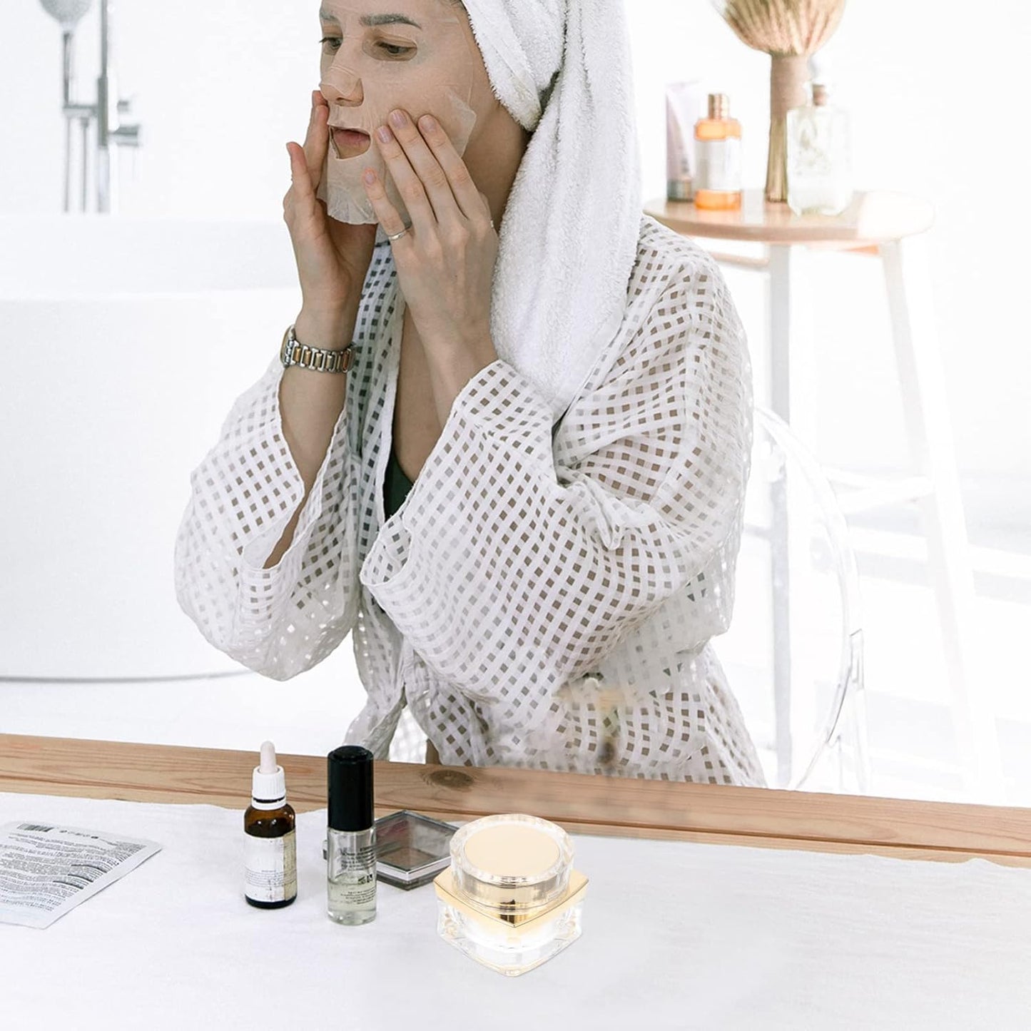 Beaupretty 1pc Refillable Cream Bottle Portable Skincare Container for Lotions Body Butters and Creams for Travel Camping and Outdoor Use