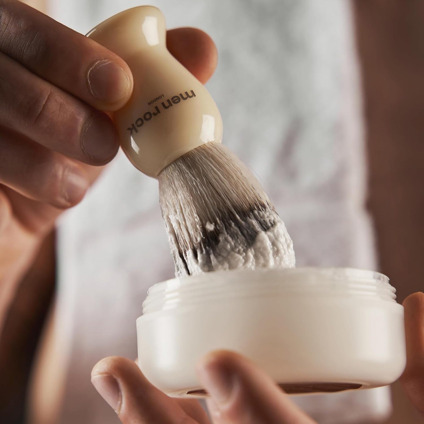 Men Rock Shave Cream - Sandalwood - Mens Shaving Cream - Moisturizing Shaving Foam for Men - Non-Drying Formula - Cruelty-Free - 3.5 oz