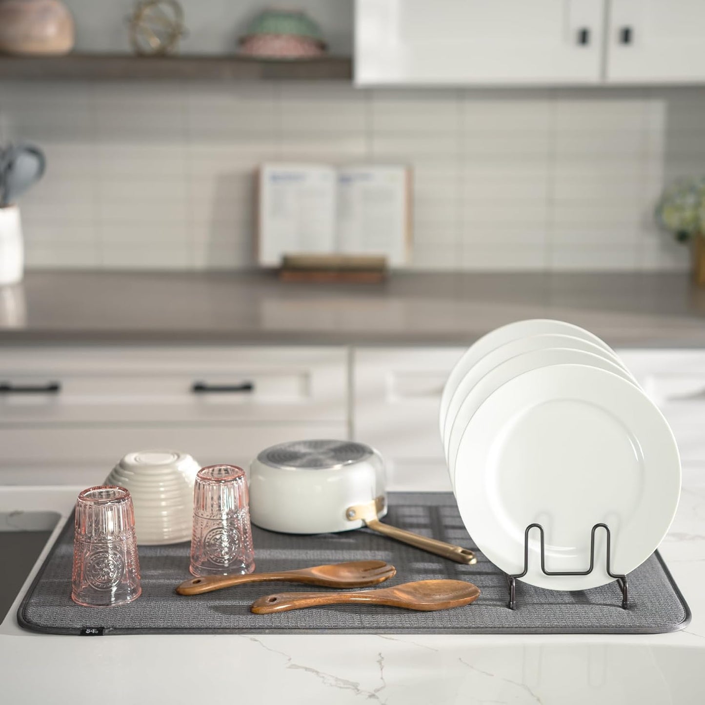 S&T INC. Dish Drying Mat Jumbo, 18” x 30”, Absorbent Microfiber Kitchen Counter Mat, Dish Drying Pad for Dishes, Utensils, Pots and Pans, Jumbo, Charcoal