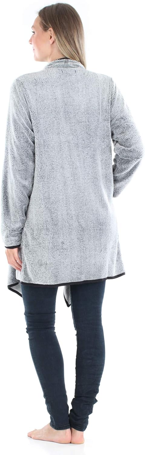 Sleepyheads Women's Fleece Long Sleeve Robe Sherpa-Lined Hooded Bathrobe…