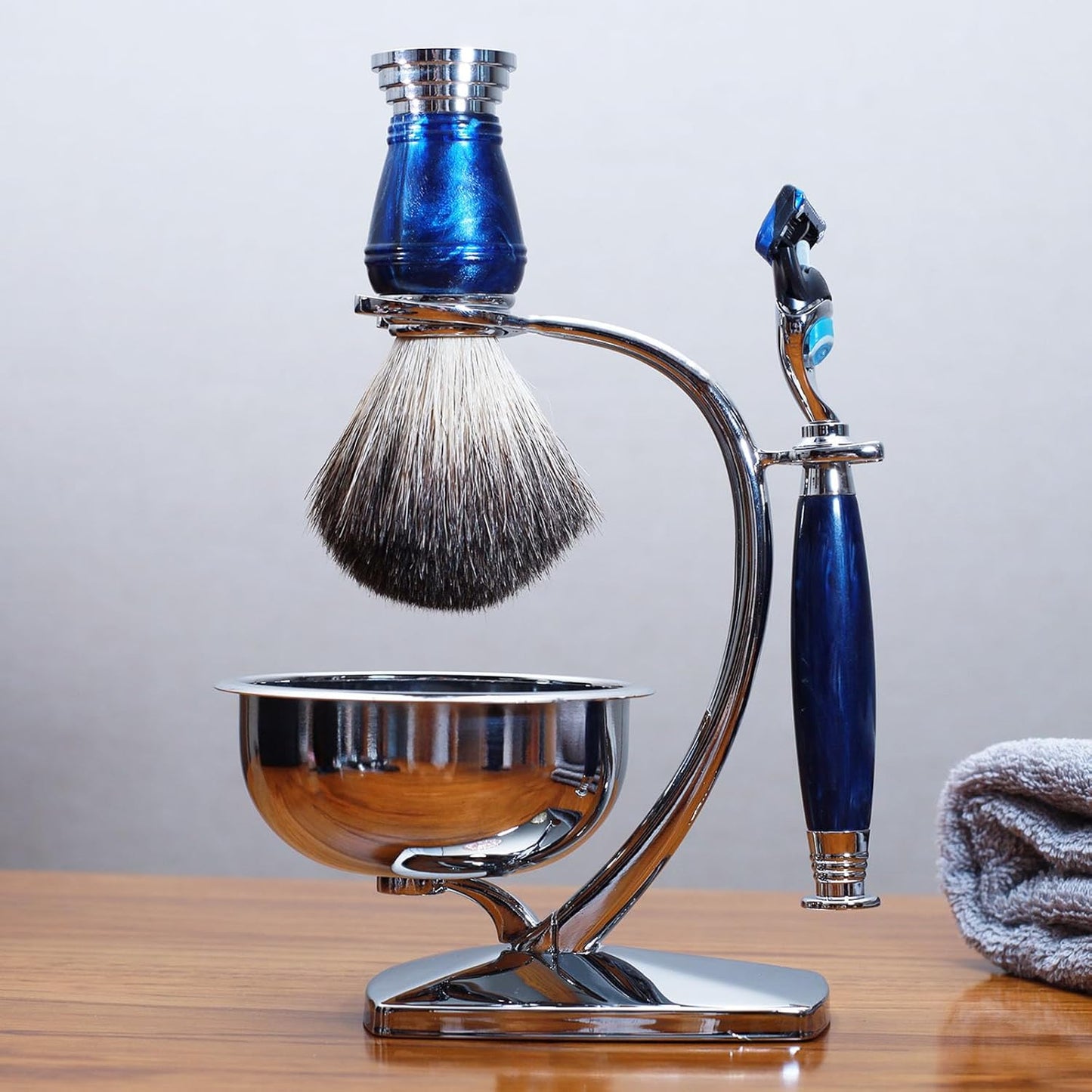 Luxury Shaving Razor Kit for Men with 5-Layer Shave Blade,Badger Hair Shaving Brush and Soap BowL,Unique Shaving Present Tool for Him