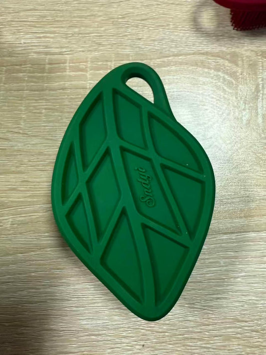 Sndyi Silicone Body Scrubber, Gentle Exfoliating Body Scrubber for Sensitive Skin, Leaf Shower Scrubber for Body with Lathering Bristles, Silicone Loofah Body Brush for Showering, Christmas Green