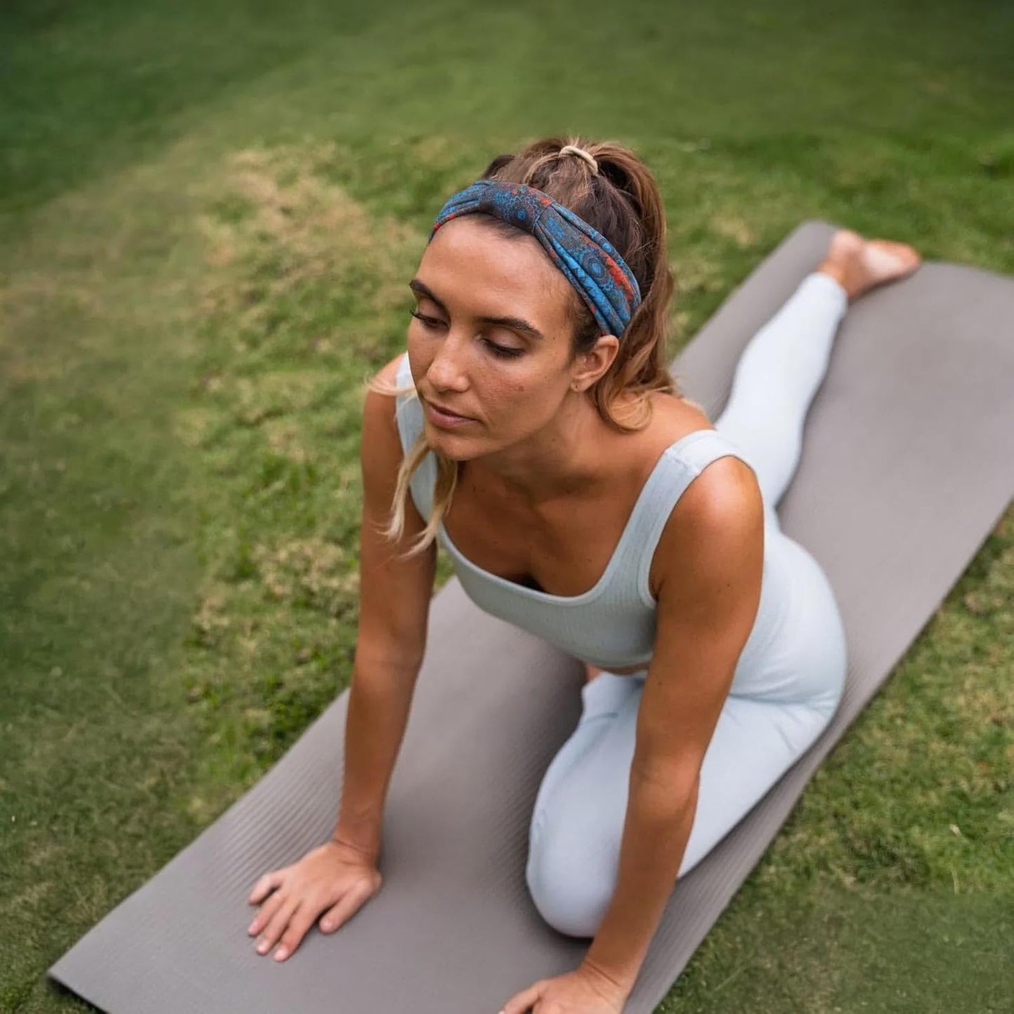 Wide Headbands for Women Knotted No Slip Head Bands Soft Turban Headband Hair Accessories Boho African Solid Color Head Wraps for Women Yoga Workout Pack of 6