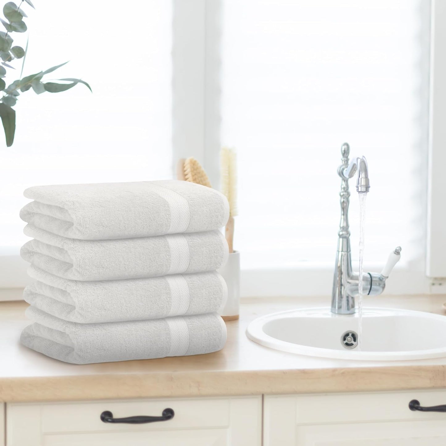 Avalon Towels White Bath Towels Set of 4 pcs (27x54 inches), 100% Cotton Towel Absorbent and Quick Dry White Towels for Bathroom, Super Soft and Perfect for Daily Use