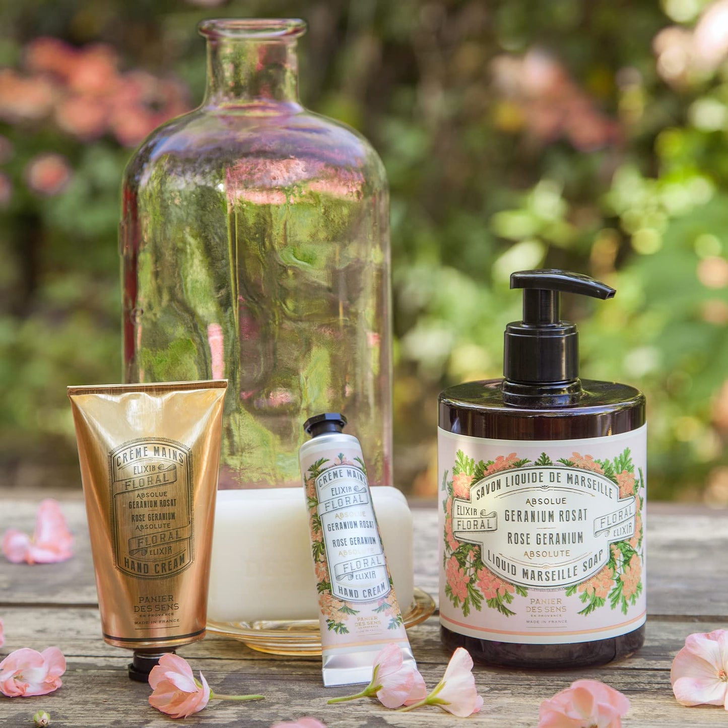 Panier des Sens - Small Hand Cream for Dry Cracked Hands – Rose Geranium Mini Hand Lotion for Dry Skin - With Sweet Almond and Olive Oil - Hand Care 97% Natural Ingredients - Travel Size 1 floz