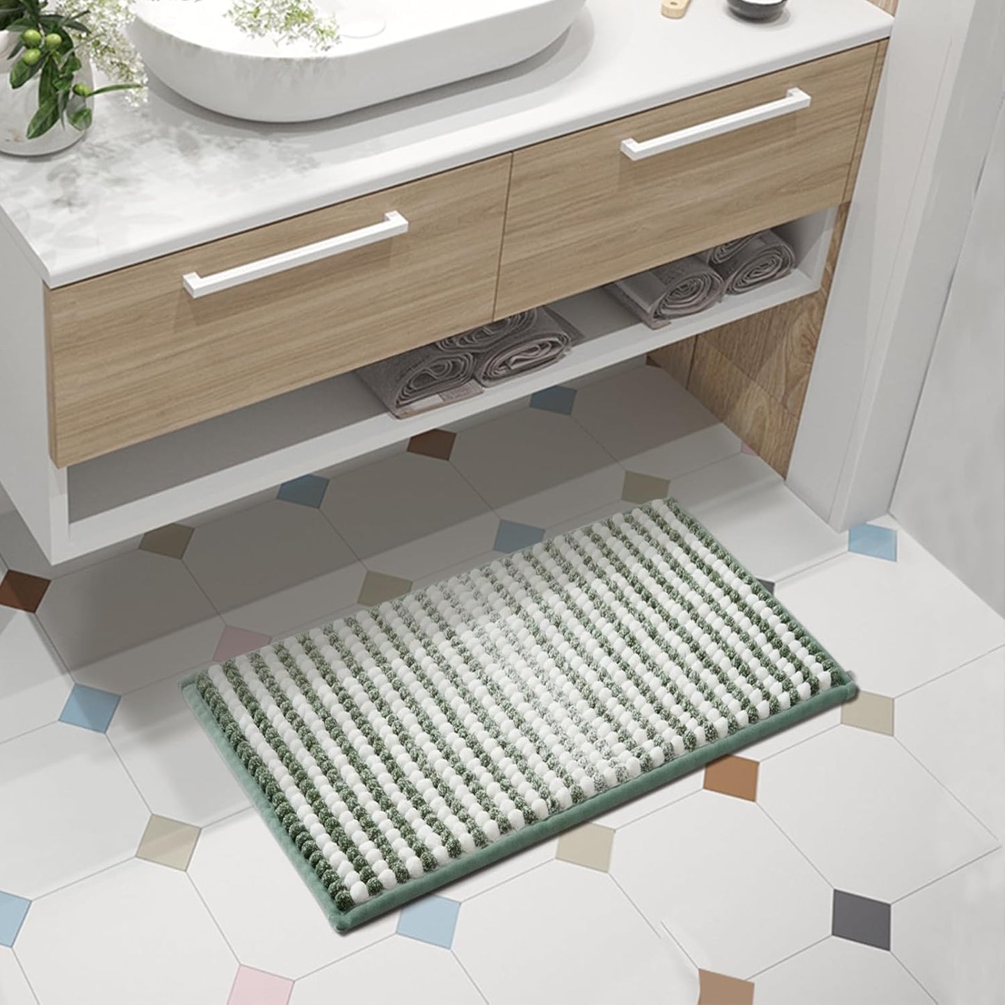 FRESHMINT Chunky Ombre Chenille Bathroom Rug 17"x24", Small Water Absorbent Soft Bath Rugs for Bathroom Floor, Thick Non Slip Bath Mat Washable Quick Dry Shower Mats, Sage Green and White