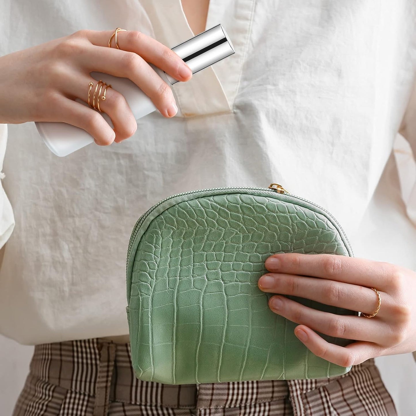 Roshtia 30 Pcs 3.4 oz/ 100 ml Silver Glass Spray Bottle Refillable Perfume Atomizer Clear Decorative Empty Bottles with Fine Mist Sprayer Pump for Face Body Travel