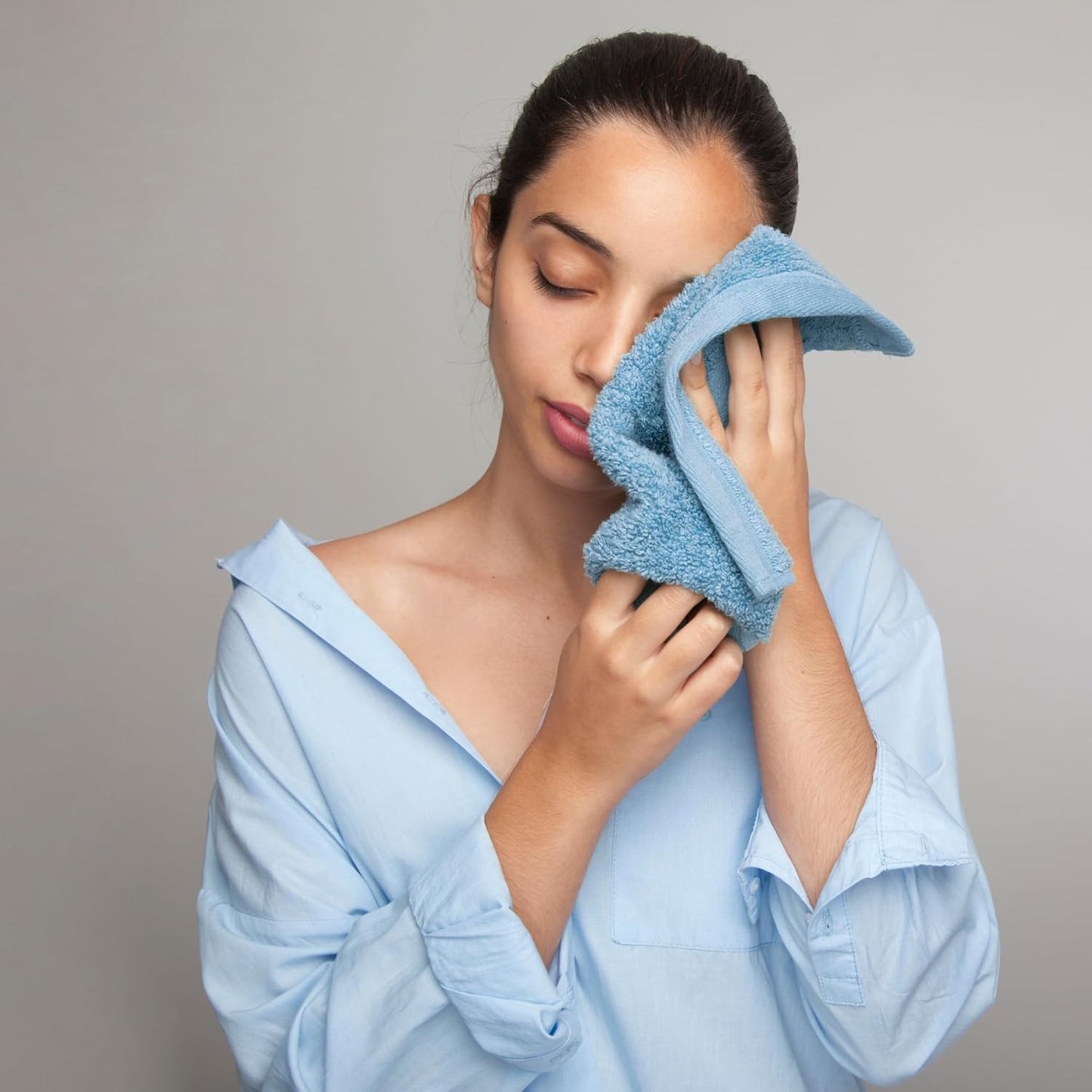 Infinitee Xclusives Luxury Wash Cloths for Showering [13x13] – 100% Cotton Washcloths [Pack of 12], Soft and Absorbent Face Towels for Bathroom Wash Clothes, Gym, and Spa (Vivid Green)