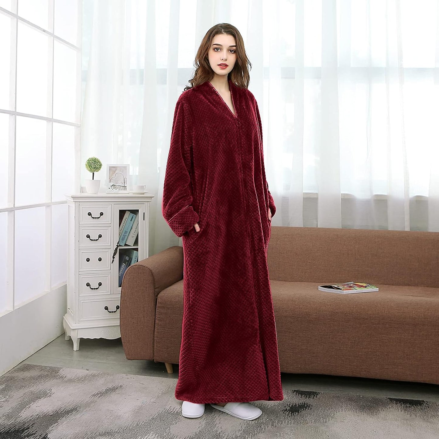 Artfasion Womens Fleece Robe Plush Long Zip Front Bathrobe with Pockets Warm Soft Zippered Bathrobes for Women