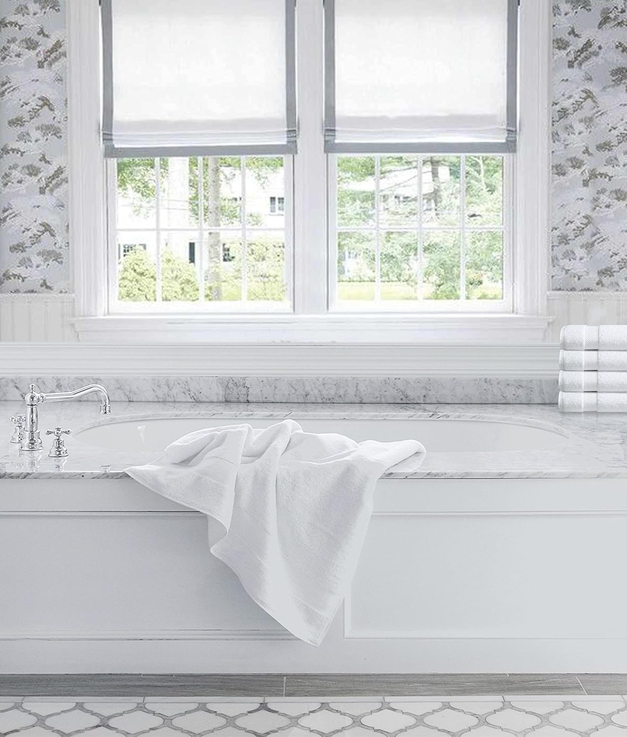 Delara Organic Cotton Luxuriously Plush Bath Towel Pack of 4 | GOTS & OEKO-TEX Certified | Premium Hotel Quality Towels | Feather Touch Technology|650 GSM Long Staple|Soft, Quick Dry & Ultra-Absorbent