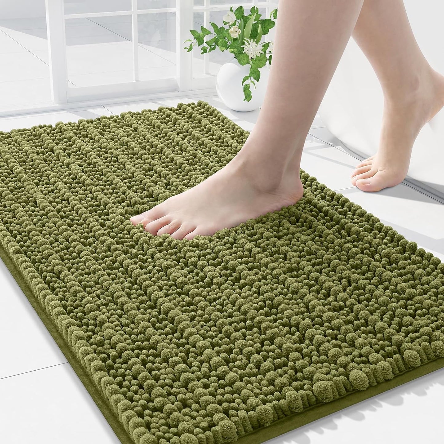 Arotive Luxury Chenille Bathroom Rug Mat, Extra Soft Thick Absorbent Shaggy Bath Rugs, Non-Slip Machine Wash Dry, Plush Bath Mats for Bathroom, Shower and Tub, 36x24, Willow Green