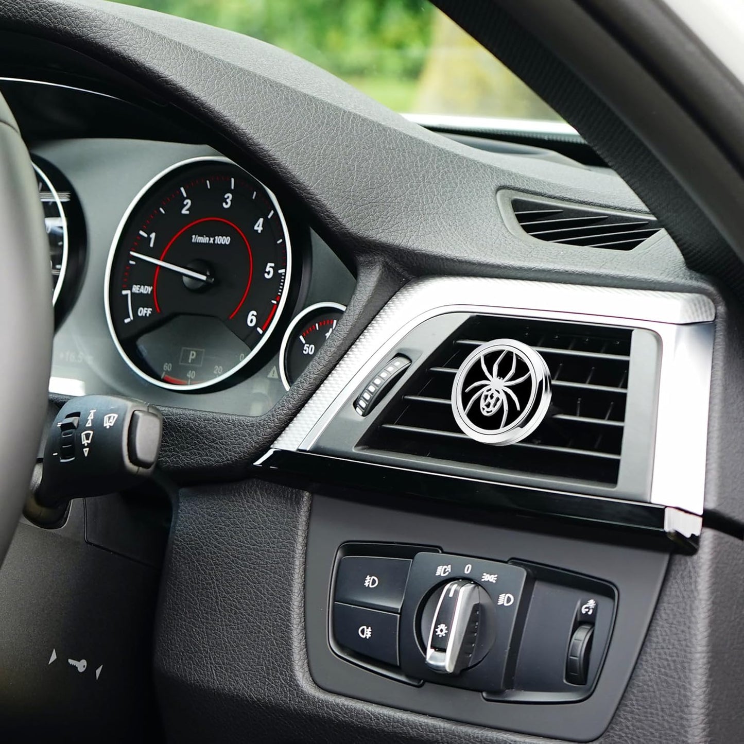 Car Diffuser Vent Clip 30mm Aromatherapy Essential Oil Automotive Diffuser Air Fresheners Vent Clips Car Accessories for Women Birthday Gifts (Spider)