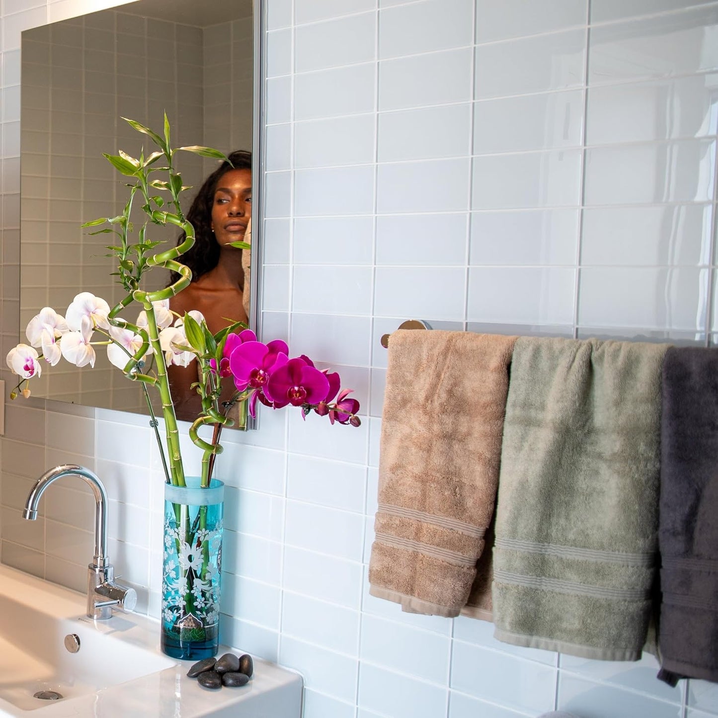 Mosobam Luxury Turkish Set of 4 Hand Towels 16X30 Lavender Aura 700 GSM Bamboo Viscose & Aegean Turkish Combed Cotton