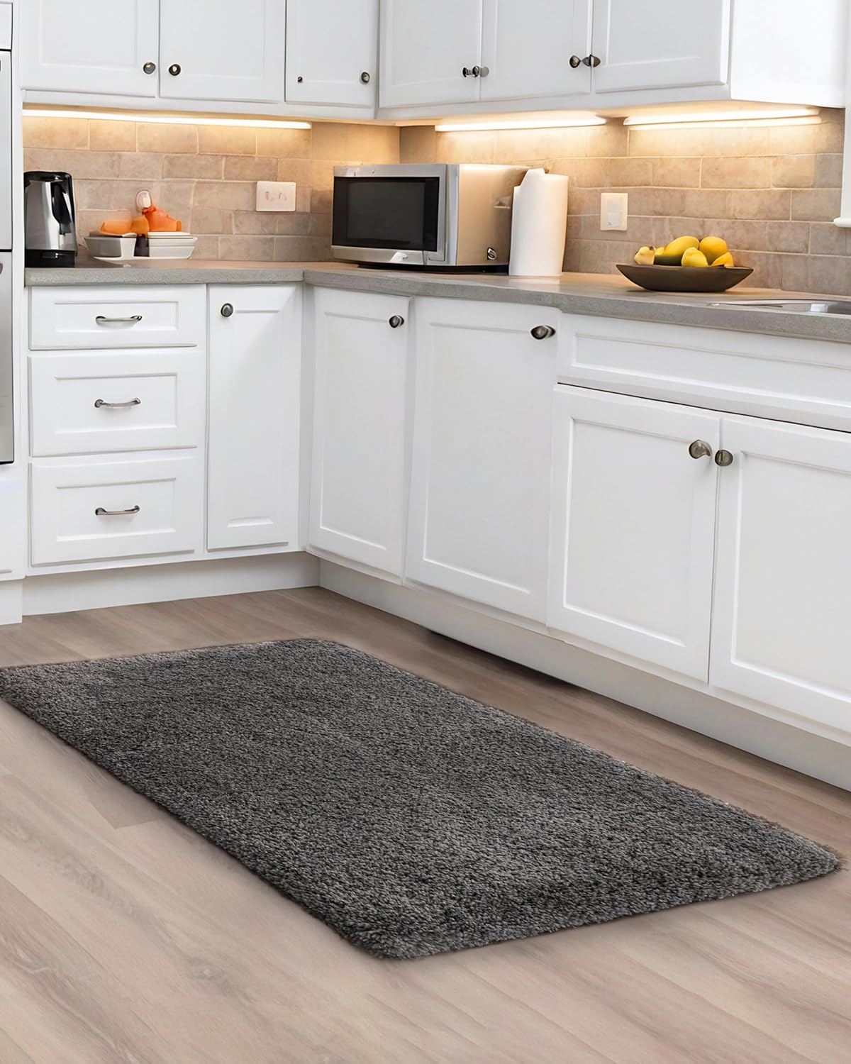 ILANGO Dark Gray Bathroom Rugs 24" × 17" Small Non Slip & Super Absorbent Extra Thick Soft, Washable Bath Mat for Floor, Microfiber Plush Shaggy Bath Rug with Rubber for Bathtub Shower Room Sink