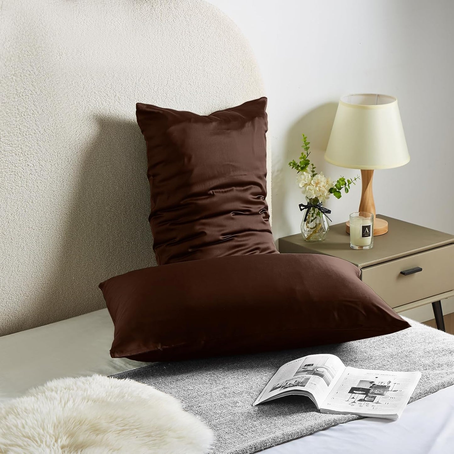 Silk Pillowcase for Hair and Skin Mulberry Silk Pillowcase Soft Breathable Smooth Both Sided Natural Silk Pillowcase with Zipper Beauty Sleep Silk Pillow Case 1 Pack for Gift(Standard,Brown)