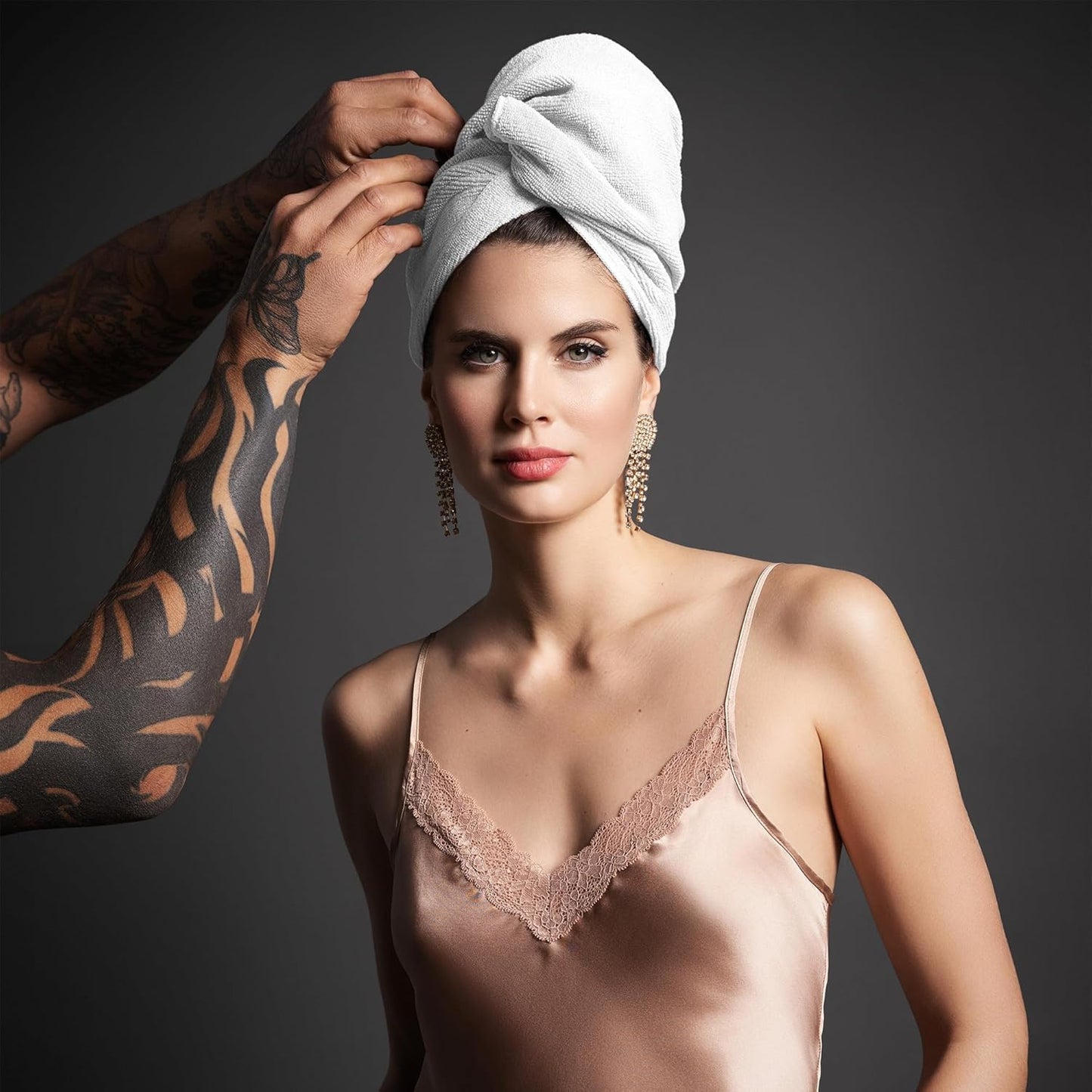 Fromm Softees Air Microfiber Lightweight Salon Hair Towels for Hairstylists, Barbers, Spa, Gym in White, 15.5" by 25.5", 6 count Perfect Hair Care Towel for Drying Curly, Long, Wavy Hair