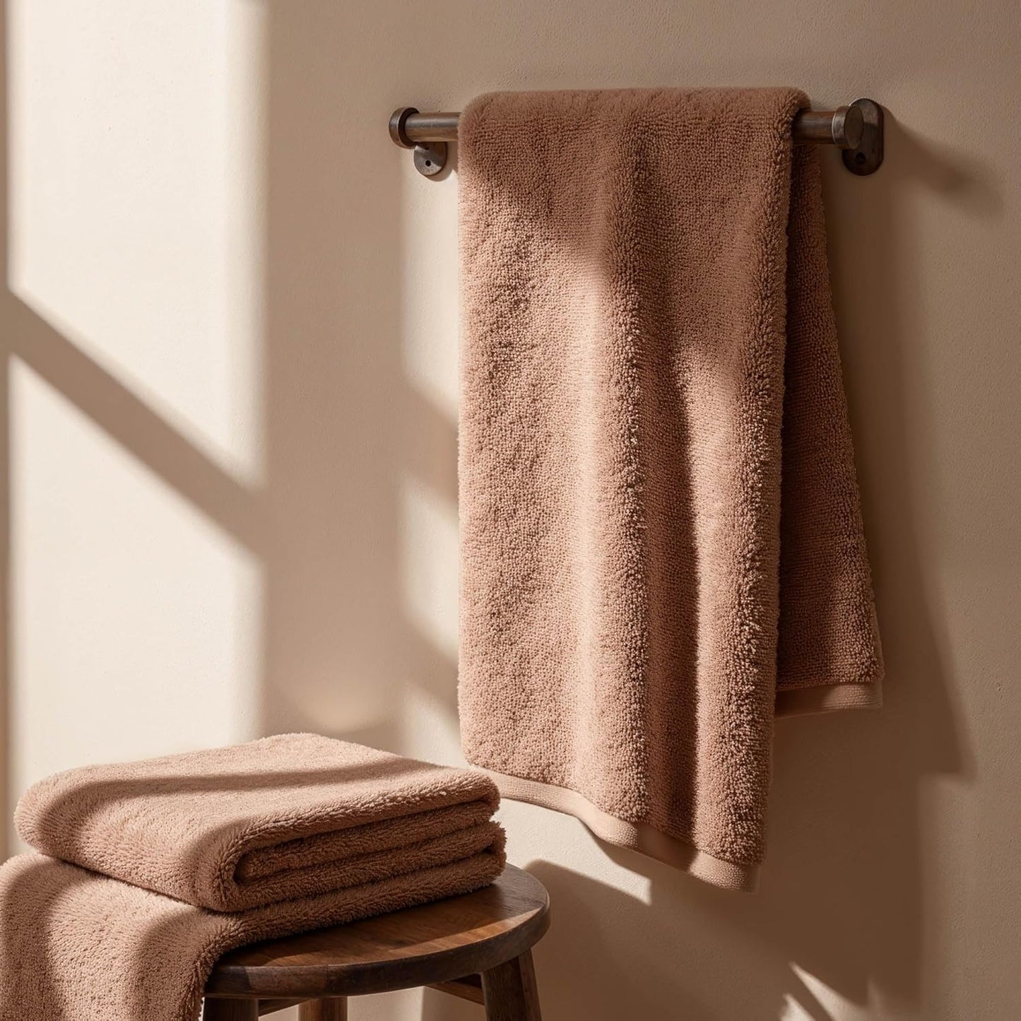 Italic Ultraplush 100% Australian Cotton Hand Towels - Set of 2 Luxury Hand Towels, Ultra Soft and Highly Absorbent 800GSM for Bathroom,Shower, Hotel, and Spa (Clay)