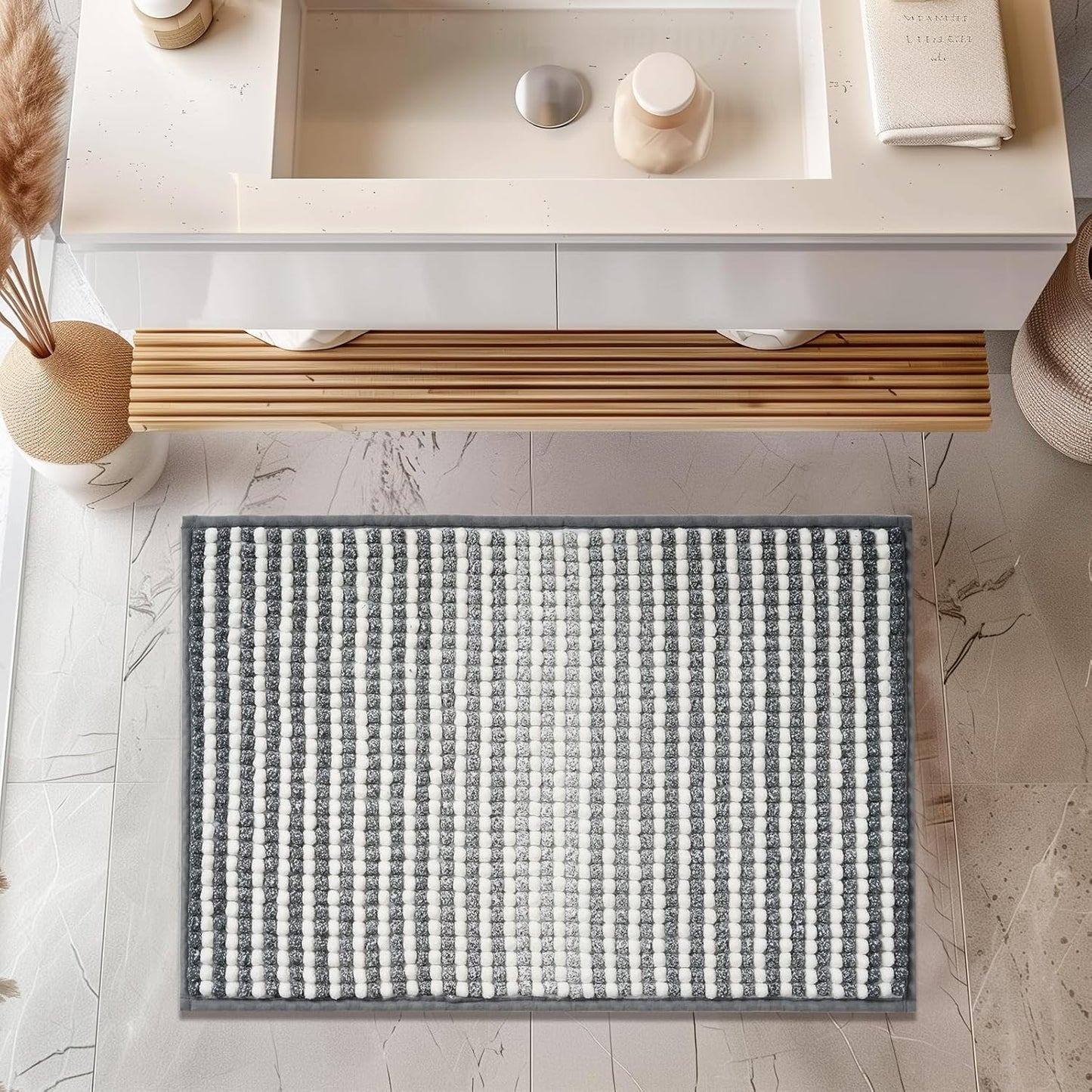 FRESHMINT Chunky Ombre Chenille Bathroom Rug 20"x32", Water Absorbent Soft Bath Rugs for Bathroom Floor, Thick Non Slip Cute Bath Mat Washable Quick Dry Shower Mats, Gray and White