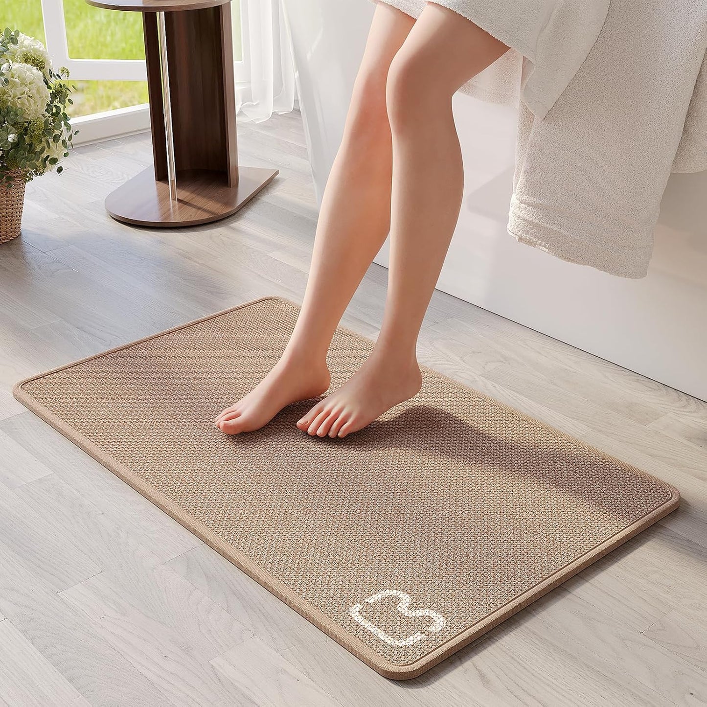 Non Slip Bath Mat Bathroom Rugs, Rubber Backing Braided Ultra Thin Bath Mats, Super Absorbent Quick Dry Bath Rug Shower Mat, Bathroom Floor Mat Fit Under Door, Machine Washable, Brown 16" x 24"