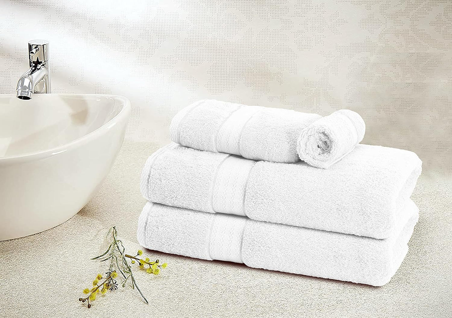 GLAMBURG 700 GSM Premium 8-Piece Towel Set - Contains 2 Bath Towels 30x54, 2 Hand Towels 16x28, 4 Wash Cloths 13x13 - Luxury Hotel & Spa Quality - Durable Ultra Soft Highly Absorbent - White