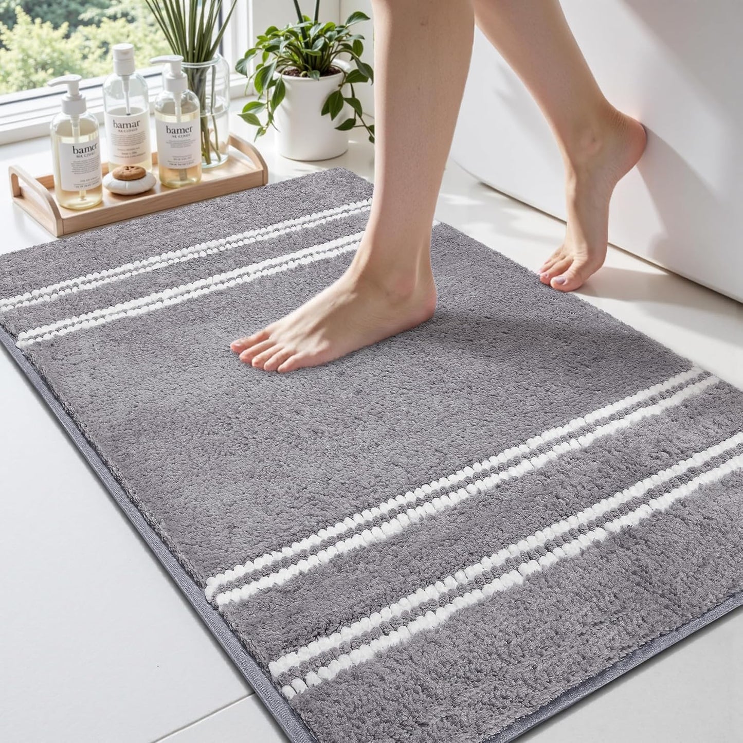 Bathroom Rugs 17x24 Extra Soft Absorbent Bath Mat Chenille Non Slip Shower Mat Rubber Backing Machine Washable Bath Mats for Bathroom Shaggy Grey Bath Rugs for Tub, Hallway